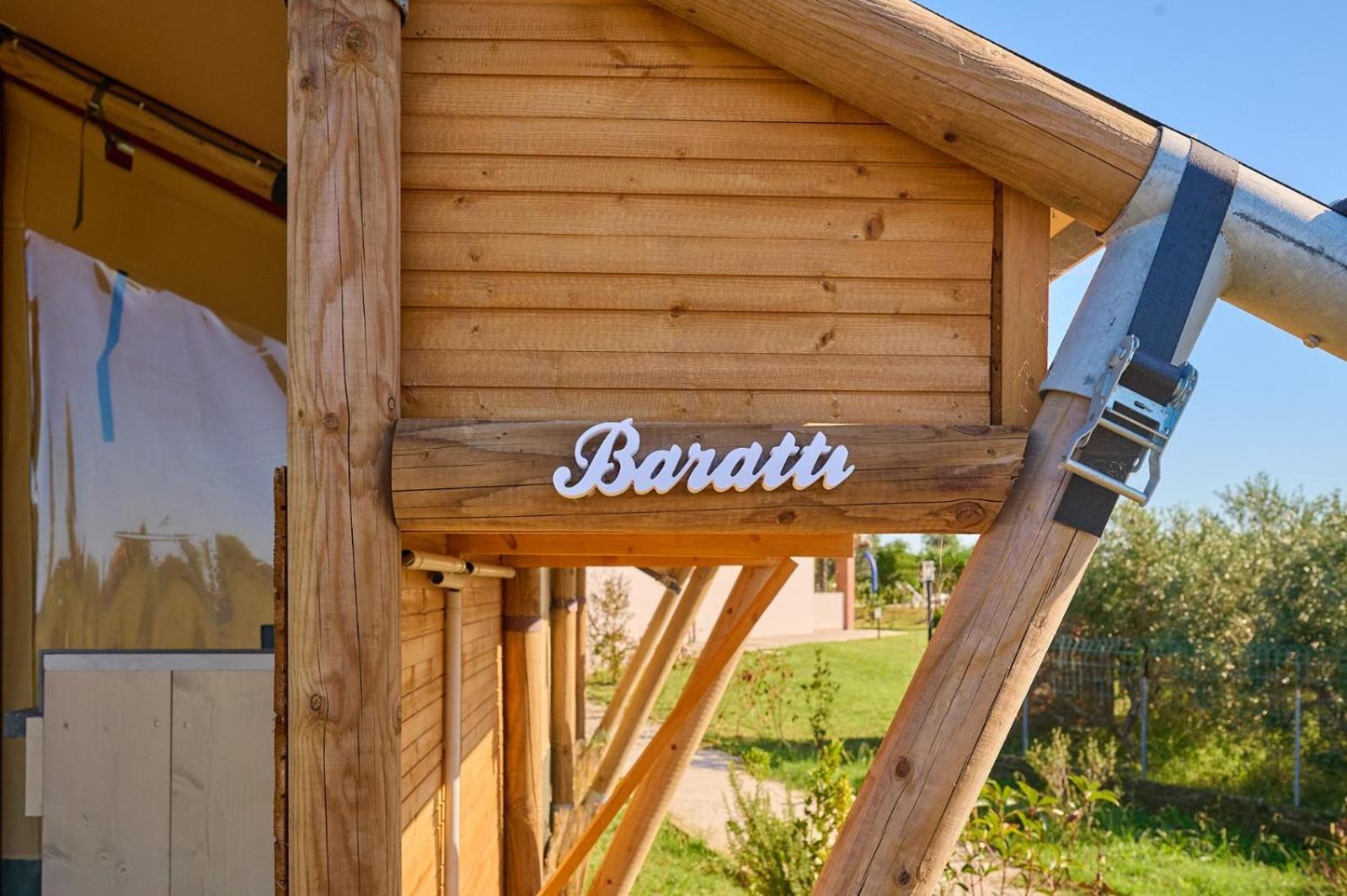 Delfino Tuscany Resort Марина-ді-Чечина Екстер'єр фото